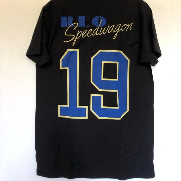 REO Speedwagon 2019 Band t shirts - Picture 3 of 3